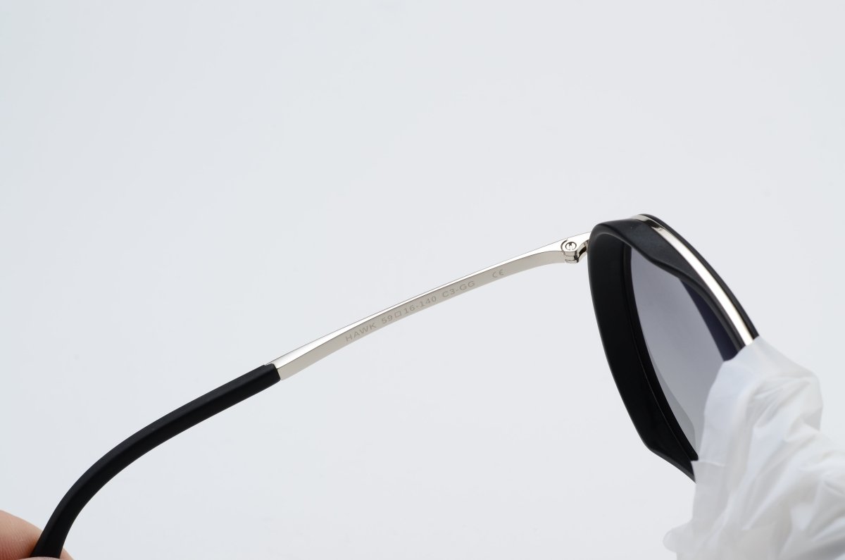 Lunettes de soleil unisex: Jeff Carter Hawk Noir - Drlunettes