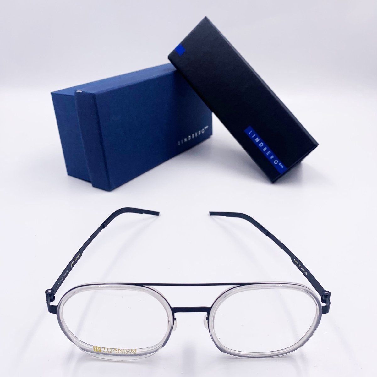 Lunettes de vue unisex: LINDBERG 9760 Titanium Noir. - Drlunettes